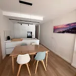 New On Playa Silgar, 2 Bedrooms, 2 Bathrooms, Garage Apartmán