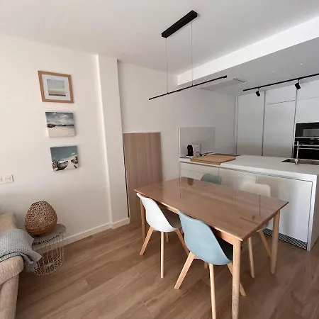 New On Playa Silgar, 2 Bedrooms, 2 Bathrooms, Garage Apartmán *