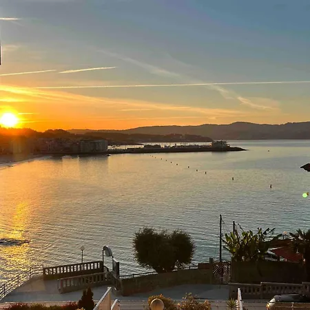 Apartment New On Playa Silgar, 2 Bedrooms, 2 Bathrooms, Garage Sanxenxo